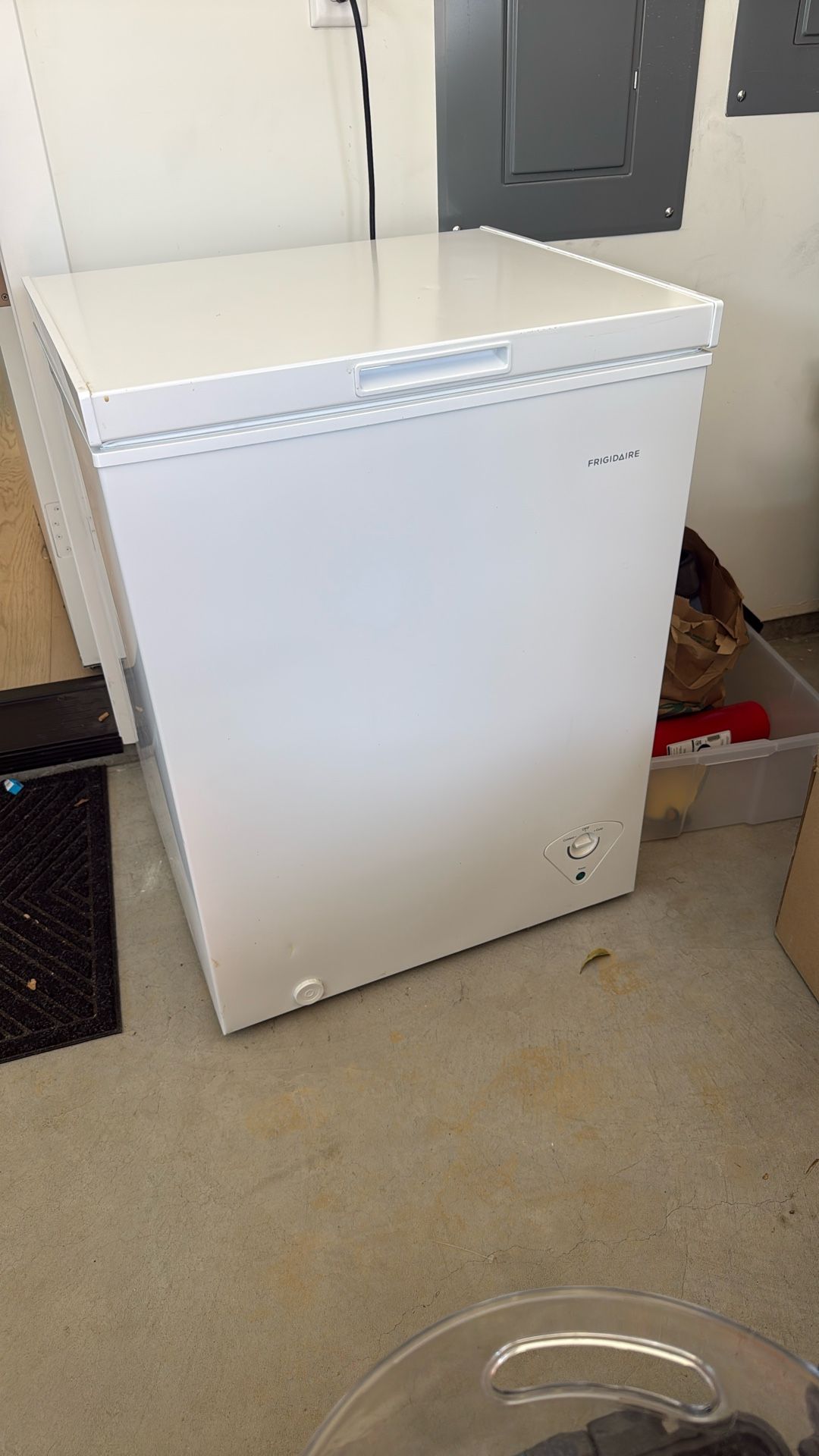 Frigidaire Freezer Chest