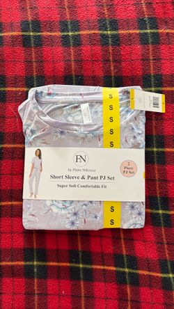 Flora Nikrooz Short Sleeve and Pant Pajama Set-Small