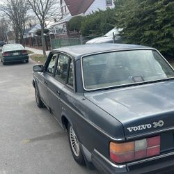 1988 Volvo 240 Gl  104 Thousand Miles