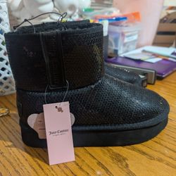 NWT JUICY COUTURE BOOTS 