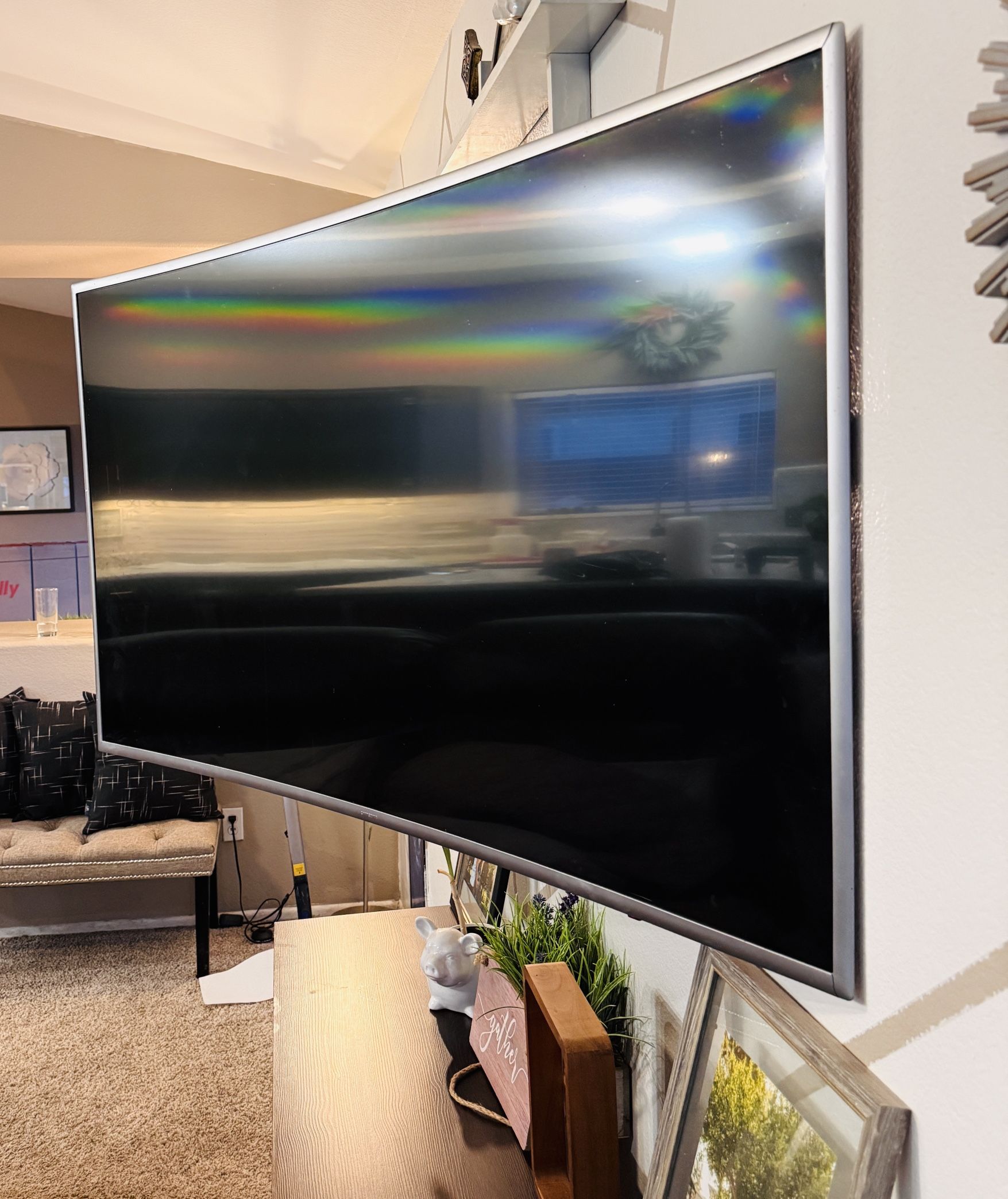 Samsung 55” Curved Smart TV w/ Full Motion Mount