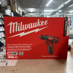 Milwaukee 2407-22 (Brand New)