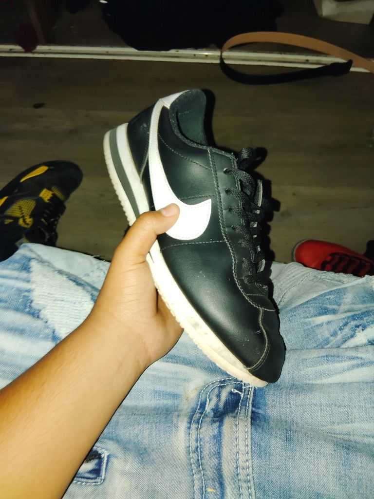 Nike Cortez Size 10 And 1/2