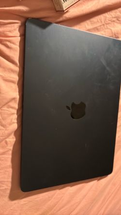 Mac air book air apple m3  13.6 inch