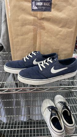 Nike skate shoes size 11
