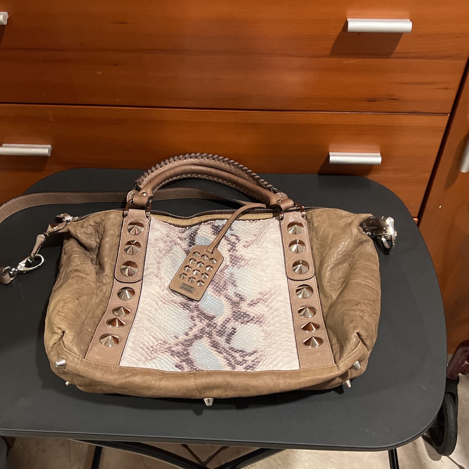 Be & D Purse