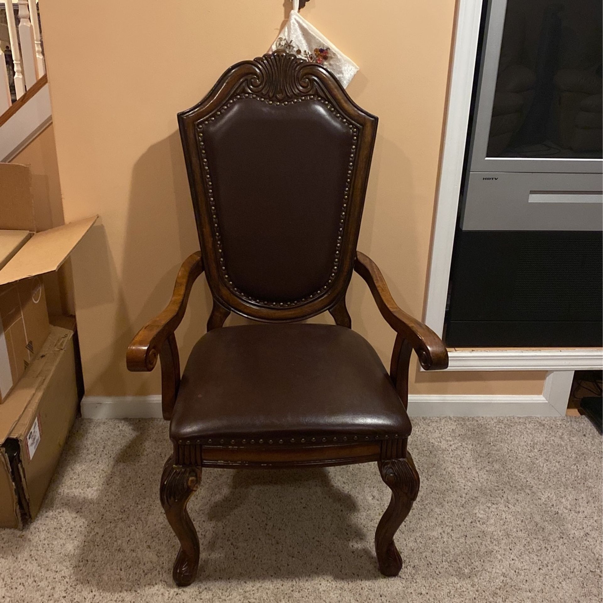 4 Chairs