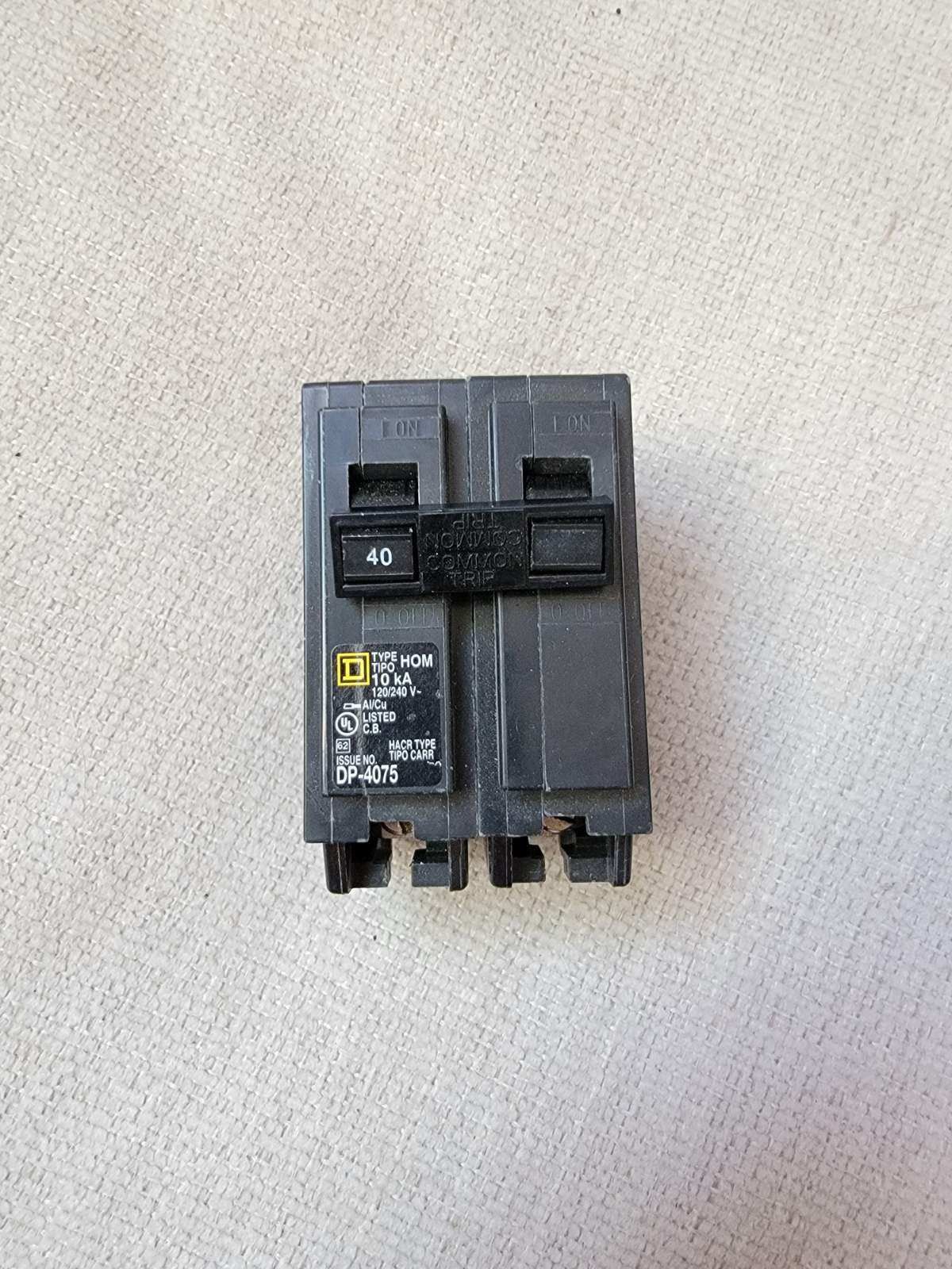 Square D 2 Pole 40A HOMELINE Breaker