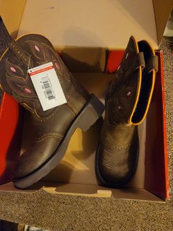 NIB! Justin women's Cowboy Western Boots 6.5