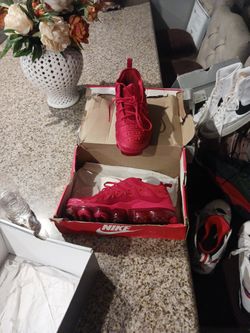 Vapor Max Original Authentic Size 9.5 Great Condition