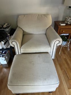 Free chair and ottoman