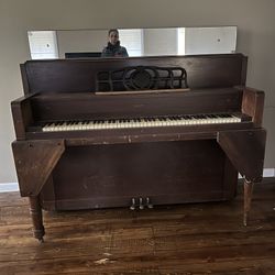 Piano FREE Upright Piano