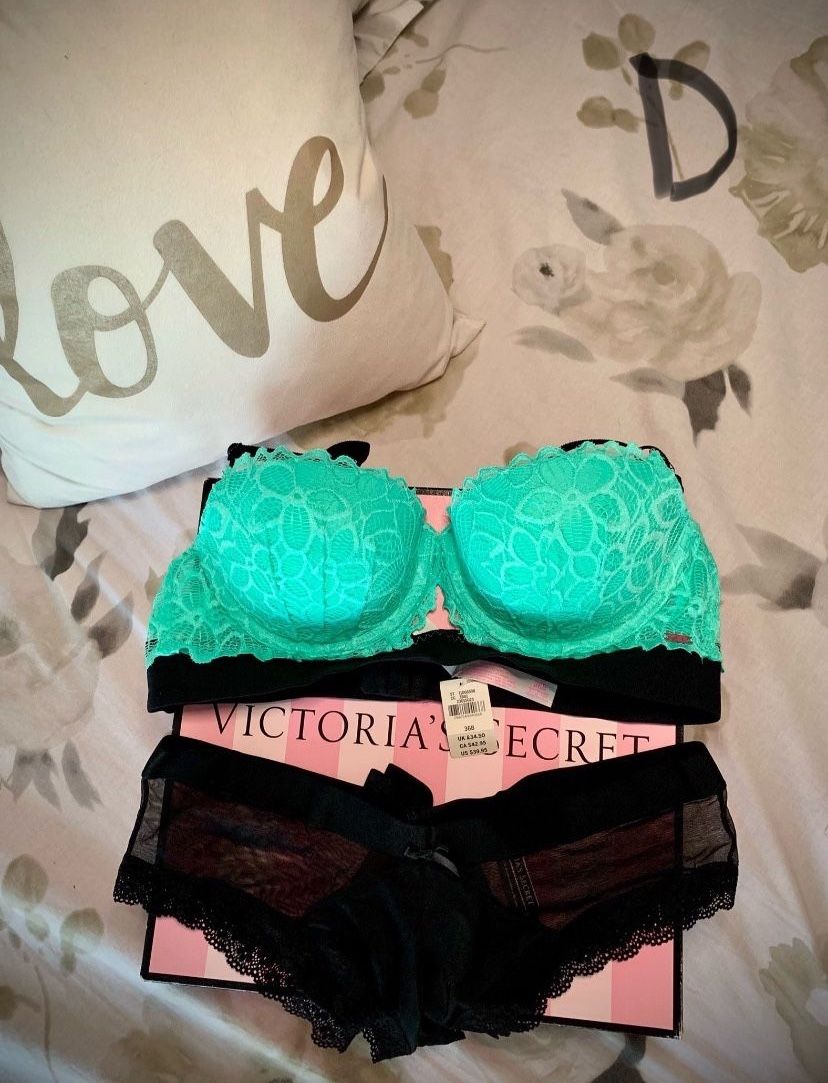 Victorias Secret Pink Underwear Set