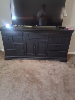 Dresser and 2 Nightstands