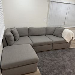 Couch / Sofa 