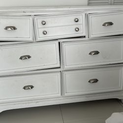 Bedroom Dresser 