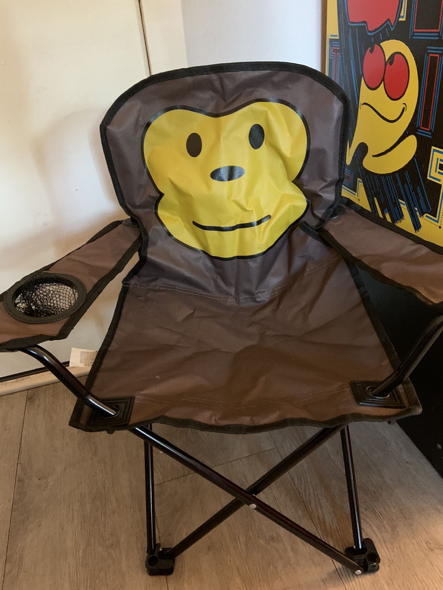 Folding monkey kids chair