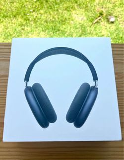 Brand New AirPod Max - Midnight