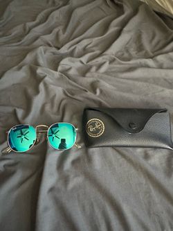 Ray-Ban Sunglasses with Original Case