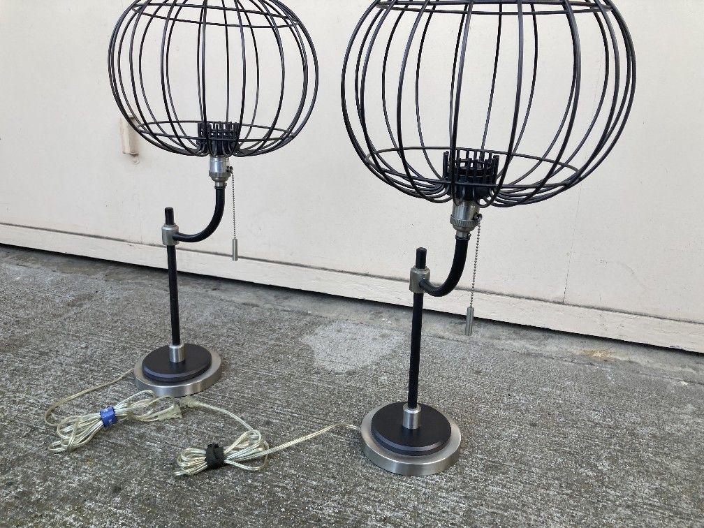 Wire Globe Brutalist Metro Lamps