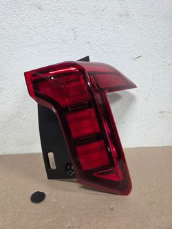 2022-2025 Kia Carnival Right Tail Light Passenger OEM