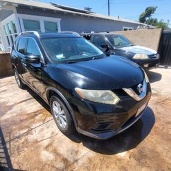 2014 nissan Rogue S