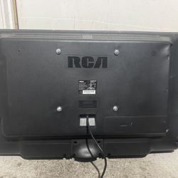 32” LCD HDTV DVD COMBO