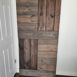Barn Door - Knotty Pine 