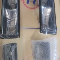 Auto Dynasty Driver and Passenger Side Halogen Headlamps Replacement w/Bumper Lamps, Black