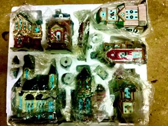 vintage Kirkland signature 42 piece lighted Victorian village
