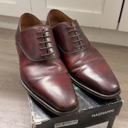 Brown Magnanni Dress Shoes