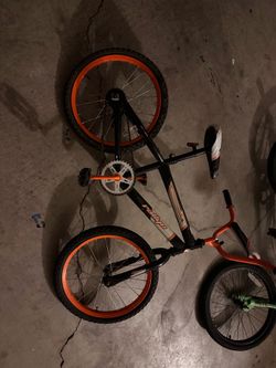 Rallye Black and Orange Youth Bike