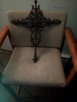 Vintage 5lb Metal Cross