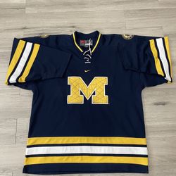 Nike Michigan Wolverines Hockey Jersey XL