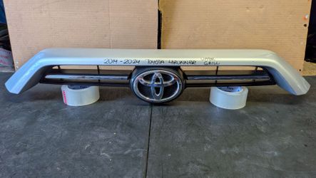 2014-2025-2016-2017-2018-2019-2020-2021-2022-2023-2024 TOYOTA 4RUNNER UPPER GRILL OEM USED #11453