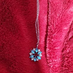 Snowflake Necklace 