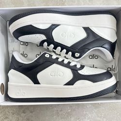 Alo Sneaker