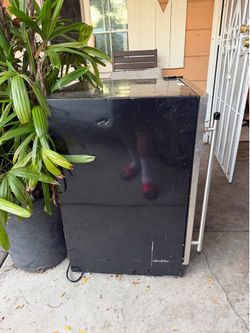 Mini fridge