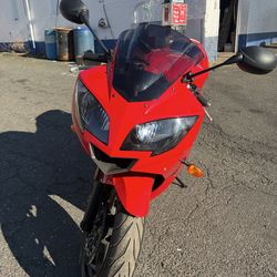 2005 triump Daytona 650
