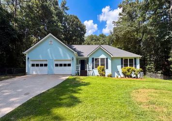 Unit C43 | 3 bd | 2 ba | 1594 sqft 95 Christophers Gallop, Stockbridge, GA 30281