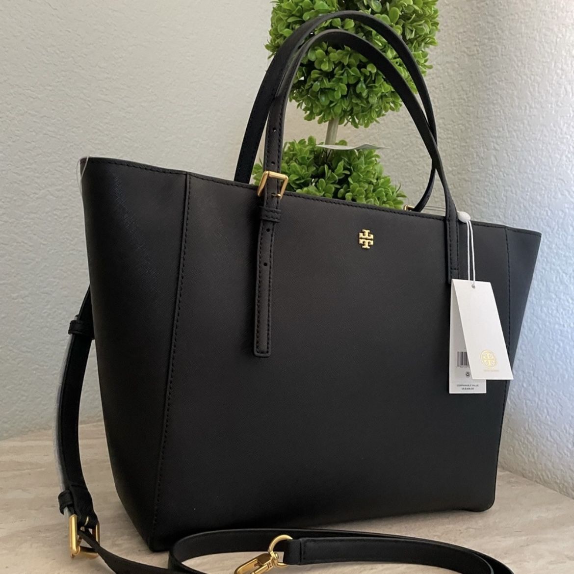 New ✨Authentic Emerson Tory Burch tote bag