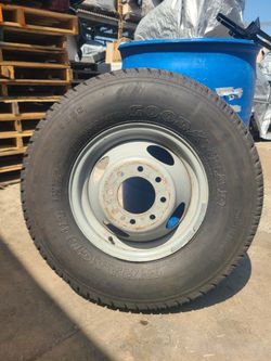 GoodYear Wrangler HT
Tire & 8 Lug Rim LT235/85R16