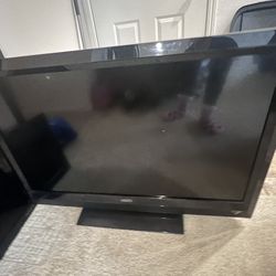 VIZIO 37” TV