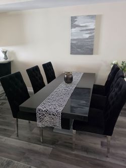 🌟 Modern Gloss Dining Set (Table + 6 Velvet Chairs) - Excellent Condition