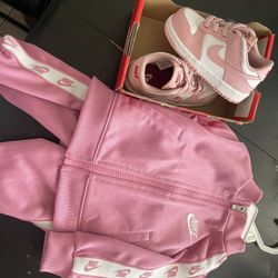 Brand New Pink Nikes 6c Matching Nike Suit