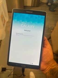 Samsung Galaxy Android Tablet SM-T707A