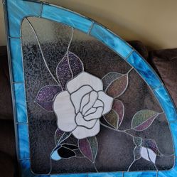Stain Glass 27 x 27 Obo Good Condition 