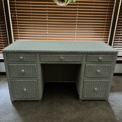 Furniture (Wicker Desk) White