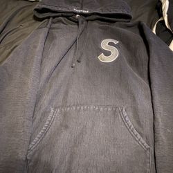 Supreme “S Logo” Hoodie https://offerup.com/redirect/?o=U3ouU20=(Black)