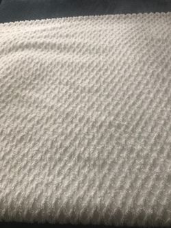 Queen spread $10 good condition no stains normal wear